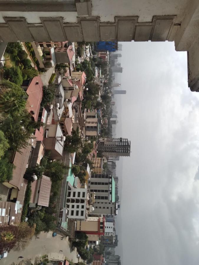 Elmos Hotel Adis Abeba Exterior foto